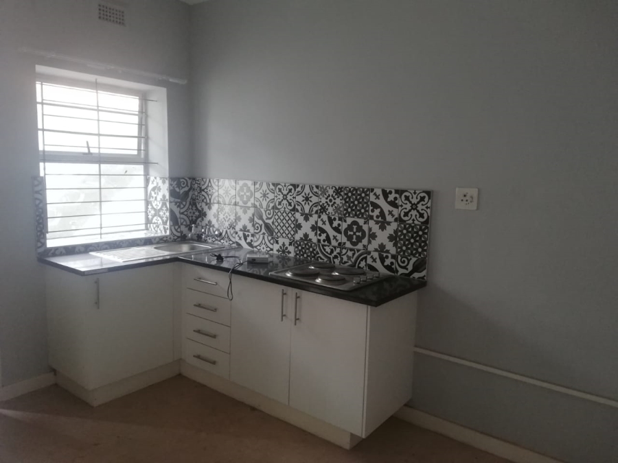 To Let 1 Bedroom Property for Rent in Southernwood Eastern Cape